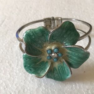 Enamel flower bracelet